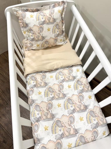 Бебешки спален комплект с олекотена завивка за малка кошара Next to me - "Бежови слончета"