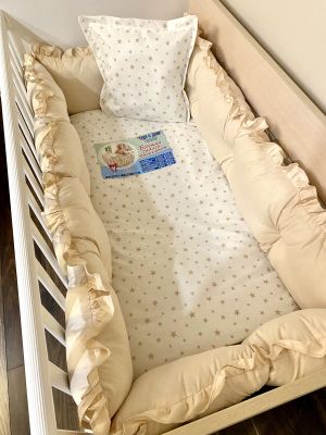 Бебешки спален комплект 8 части с обиколници "Малки бежови звезди"