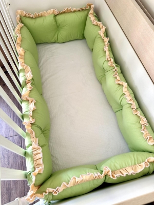 Crib bumpers - Green with yellow ruffles