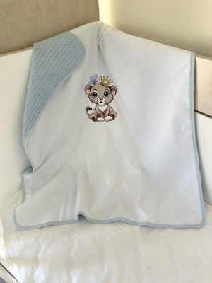 Personalized Embroidered Pique Baby Blanket "Lion Cub/Blue" - 80x90cm