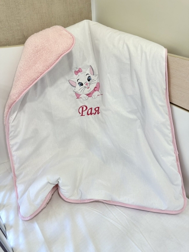 Personalized Embroidered Pique Baby Blanket - "Kitty" - 80x90cm