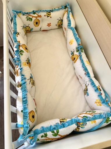 Crib bumpers "Bumble Bees" - Blue