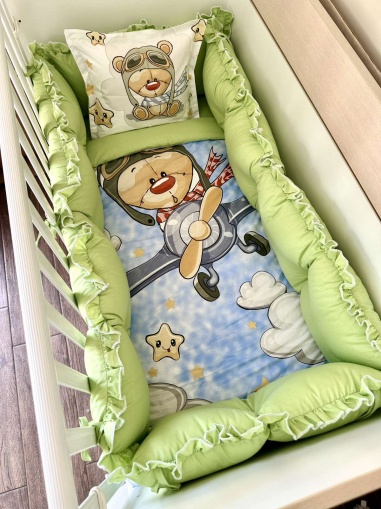 Бебешки спален комплект "Пилотче"