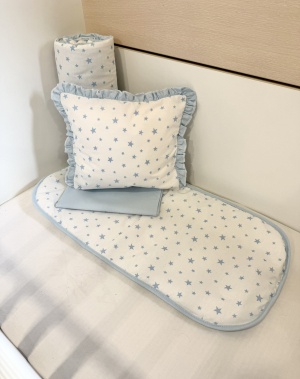 Бебешки комплект за количка + непромокаема подложка "Сини звездички"