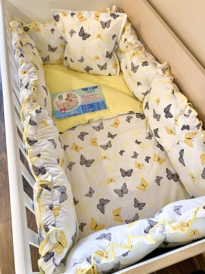 Бебешки спален комплект 8 части с обиколници "Пеперуди"