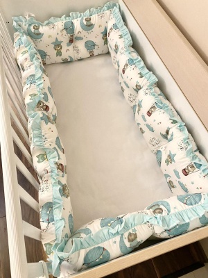 Crib bumpers "Green Balloons"