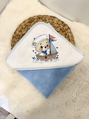 Бебешка бродирана хавлийка за баня "Моряче"